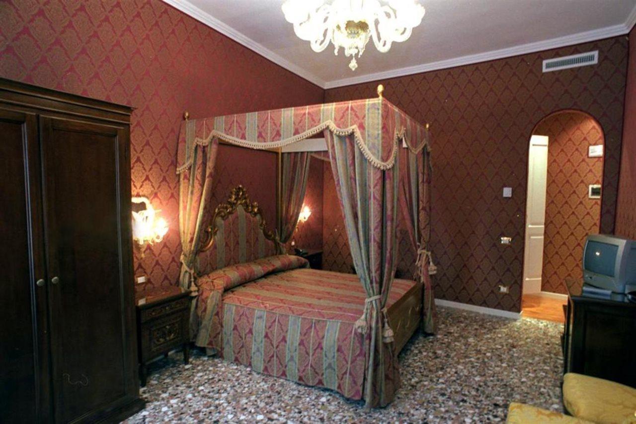 Casa Pisani Canal Venecia Exterior foto